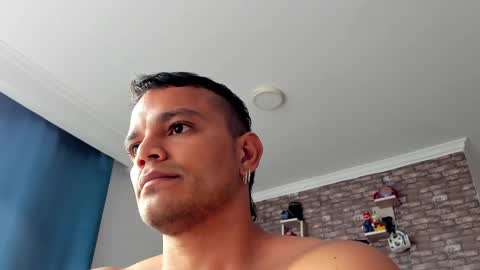 Snapshot of philipe_inzagui chatting on March 2, 9:54 pm Philipe online show from March 2, 9:54 pm