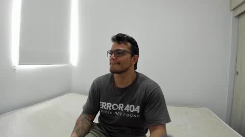 Snapshot of philipe_inzagui chatting on September 28, 8:07 pm Philipe online show from September 28, 8:07 pm