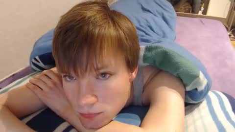phillip25y online show from April 6, 11:44 am
