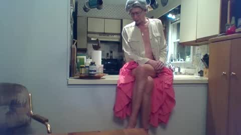 Snapshot of phillipa1023 chatting on March 11, 11:47 pm phillipa online show from March 11, 11:47 pm