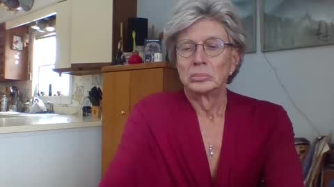 Snapshot of phillipa1023 chatting on February 12, 5:16 pm phillipa online show from February 12, 5:16 pm