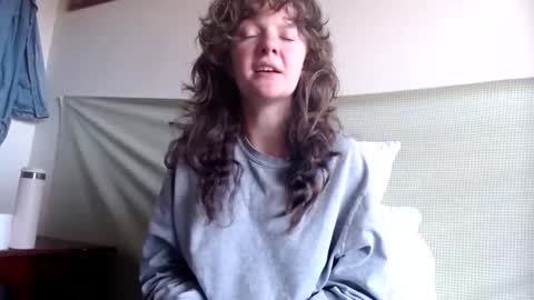 sophie online show from February 7, 3:08 pm