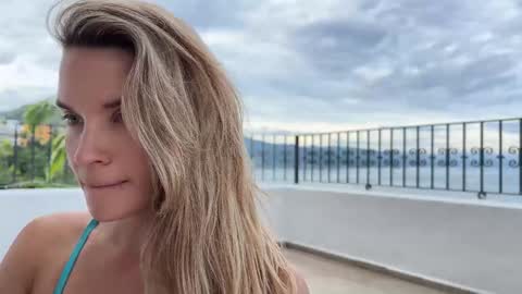 Snapshot of phoenix_taylor chatting on October 6, 2:46 pm PHOENIX TAYLOR online show from October 6, 2:46 pm