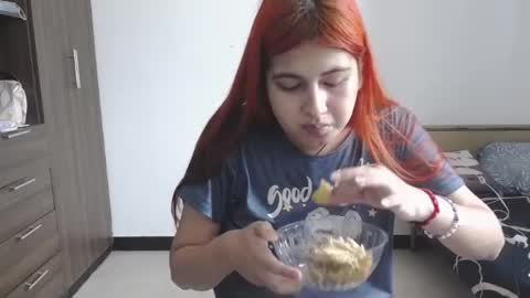 izzy online show from April 20, 7:28 pm