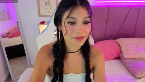 Liz online show from November 22, 8:18 pm