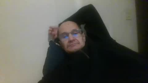 pichoun71 online show from January 1, 5:00 pm