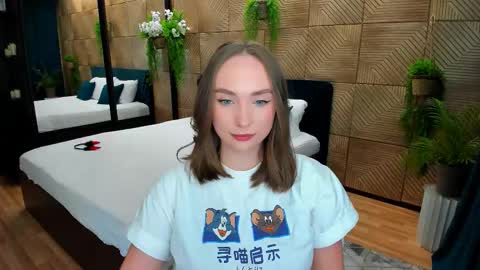 Snapshot of pieceofinspiration chatting on September 28, 7:45 pm Emelie online show from September 28, 7:45 pm