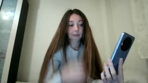 Snapshot of pieceofmoon chatting on October 6, 8:48 pm Moonie online show from October 6, 8:48 pm