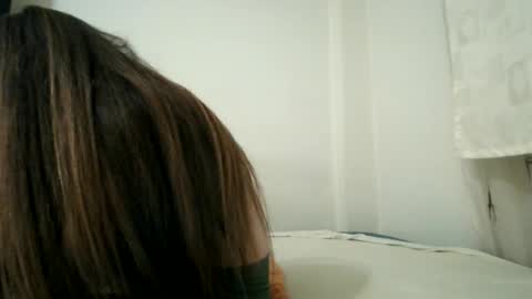 Snapshot of pieceofmoon chatting on October 1, 9:46 pm Moonie online show from October 1, 9:46 pm