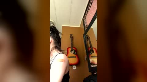 piecesxx online show from June 25, 5:40 pm