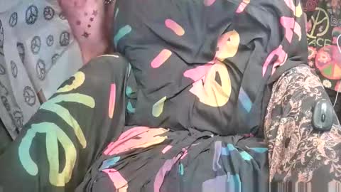 piercecox13 online show from March 24, 9:37 am