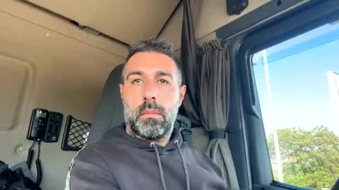 pierotu online show from December 2, 11:51 am