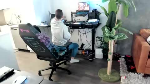 Pierre Fitch online show from February 16, 10:32 pm