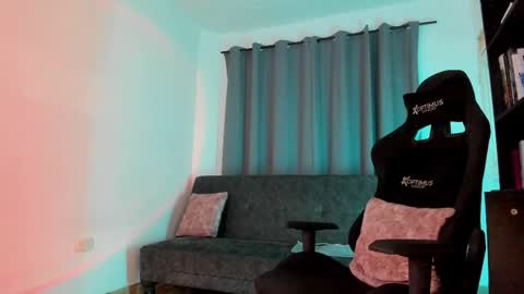 Pierre online show from February 24, 11:19 pm