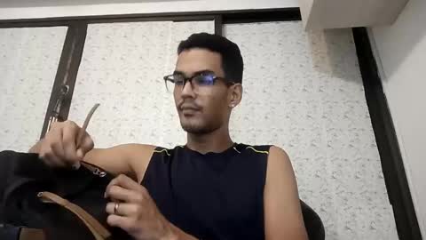 pikashuu7u7 online show from December 8, 1:08 am