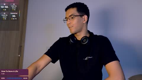 pikashuu7u7 online show from February 3, 9:41 pm