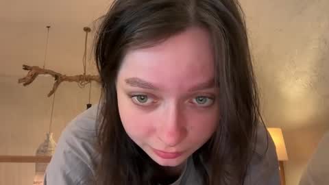 Snapshot of pileacadieri__ chatting on February 18, 11:33 am Trisha     online show from February 18, 11:33 am