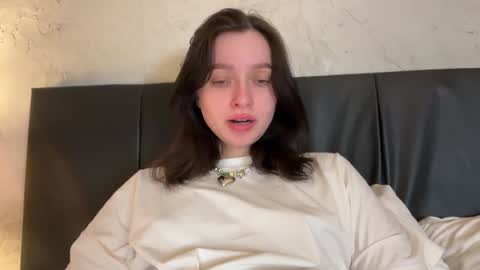 Snapshot of pileacadieri__ chatting on January 10, 1:31 pm Trisha     online show from January 10, 1:31 pm