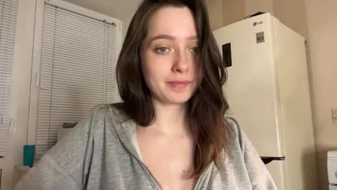 Snapshot of pileacadieri__ chatting on September 16, 5:27 pm Trisha     online show from September 16, 5:27 pm