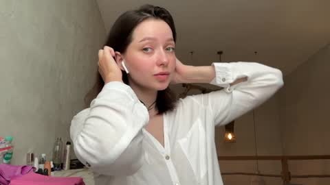 Snapshot of pileacadieri__ chatting on January 30, 3:33 am Trisha     online show from January 30, 3:33 am