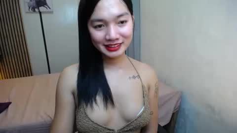 Shenna online show from November 16, 5:04 pm