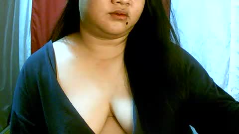 pinayjona online show from October 4, 11:30 am