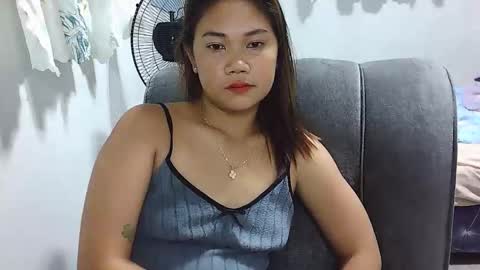 Snapshot of pinayligaya22 chatting on October 24, 2:18 pm pinayligaya22 online show from October 24, 2:18 pm