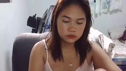 Snapshot of pinayligaya22 chatting on October 11, 6:29 am pinayligaya22 online show from October 11, 6:29 am