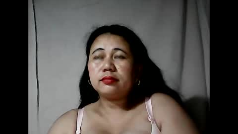 pinaymama12345 online show from February 25, 1:09 am