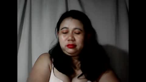 pinaymama12345 online show from September 13, 10:01 pm