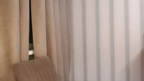       online show from April 3, 7:43 pm