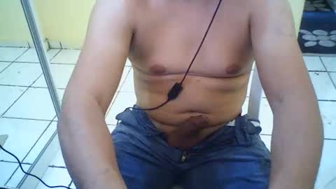 pingum179287 online show from May 5, 4:24 pm