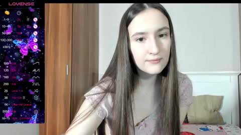 Snapshot of pingviluly chatting on October 7, 8:10 am pingviluly online show from October 7, 8:10 am