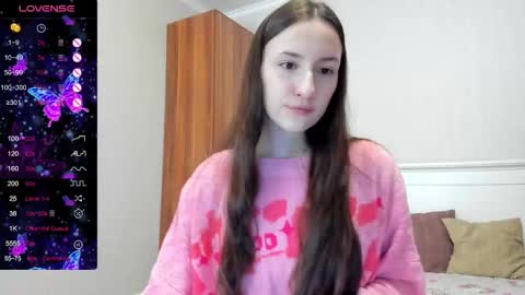 pingviluly online show from March 4, 2:03 pm