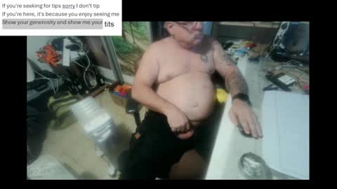 pini_z online show from February 2, 4:11 pm