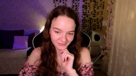 Stephanie online show from March 22, 8:02 pm