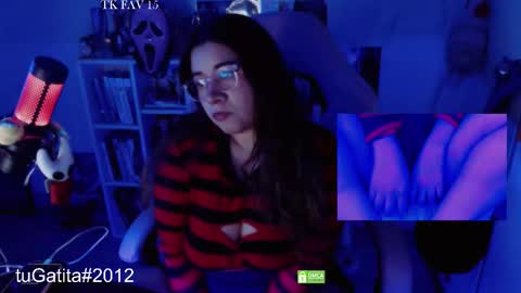 Kitty online show from November 2, 9:20 am