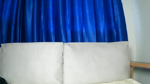 PinkyAura online show from June 13, 12:37 pm