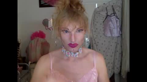 pinkfag online show from March 8, 12:20 pm