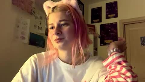 Snapshot of pinkvampire chatting on October 9, 9:20 pm Sara online show from October 9, 9:20 pm