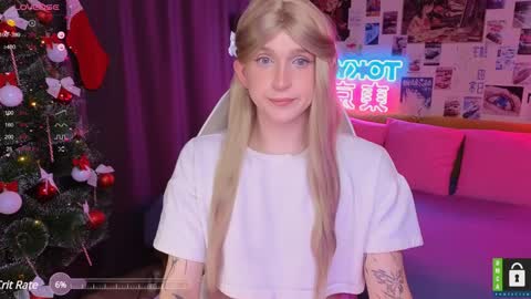 pinkvenom_ online show from December 9, 5:19 pm