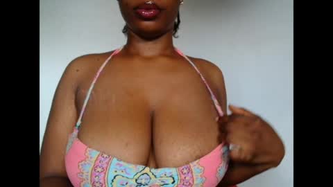 pinkxsugar online show from May 11, 7:37 am