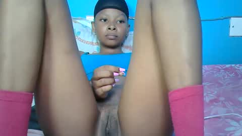 pinky_lov online show from November 4, 6:31 pm