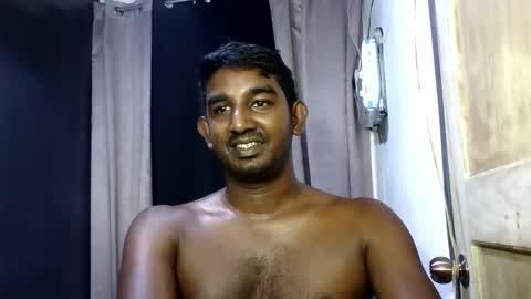 rayvienn online show from April 24, 12:45 am