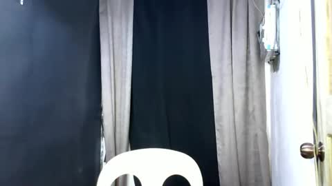 rayvienn online show from April 22, 11:17 am