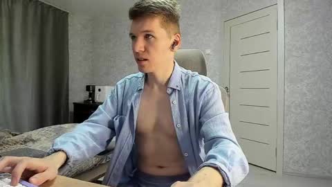 Pierre online show from May 16, 12:26 pm