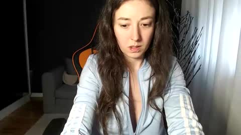 piscesgirl06 online show from February 6, 7:12 am