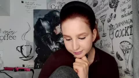 Caroline online show from May 5, 2:34 pm