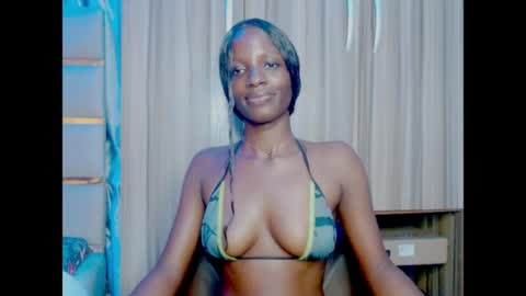 Ella online show from May 25, 8:53 am