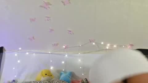 PixieLuxXx online show from April 28, 12:08 am